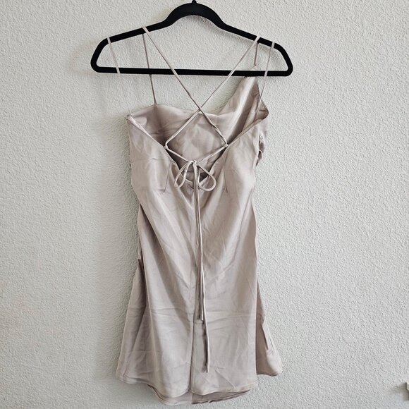 NWT | Line and Dot x Revolve Hunnie Open Back Mini Dress Champagne Small - Picture 5 of 6